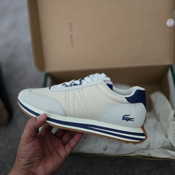Lacoste - Picture 1 of 8